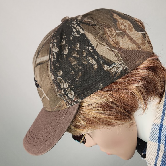 Realtree Hardwoods HD camo hat OSFM Adjustable Buckle back - Picture 9 of 17